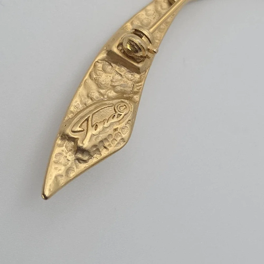 Vtg Signed TONA Brooch Pin Ribbon Striking Polished & Brushed Gold Plate 3.5